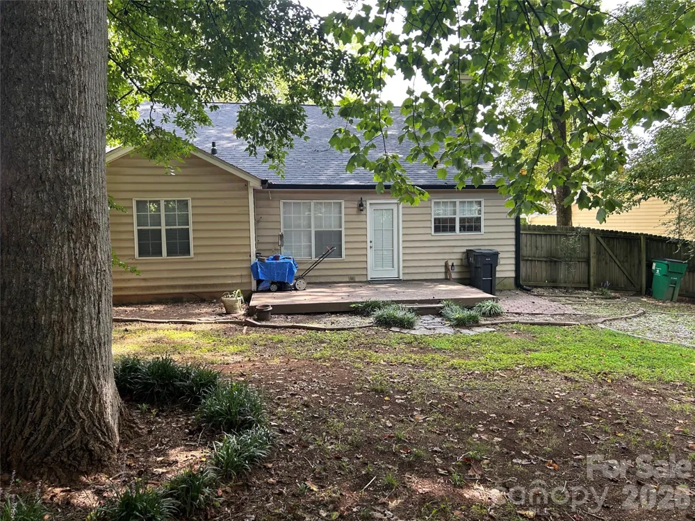 9206 Rotherham Lane Charlotte, NC 28216