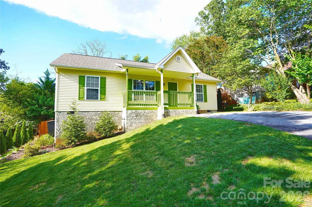 43 Moore Avenue Asheville, NC 28806