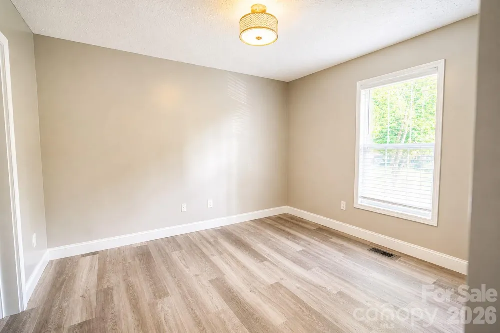 43 Moore Avenue Asheville, NC 28806