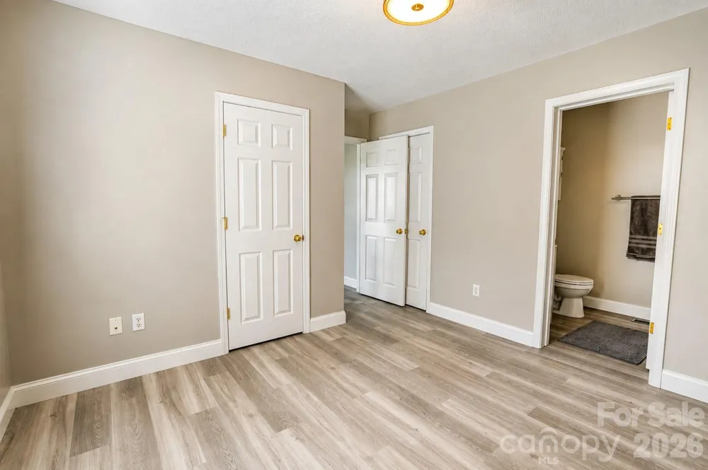 43 Moore Avenue Asheville, NC 28806