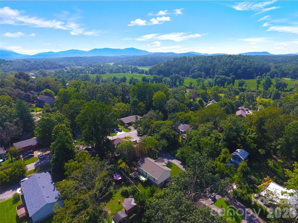 43 Moore Avenue Asheville, NC 28806