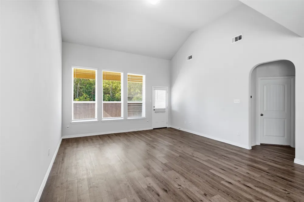 8020 Flora Drive Fort Worth, TX 76123