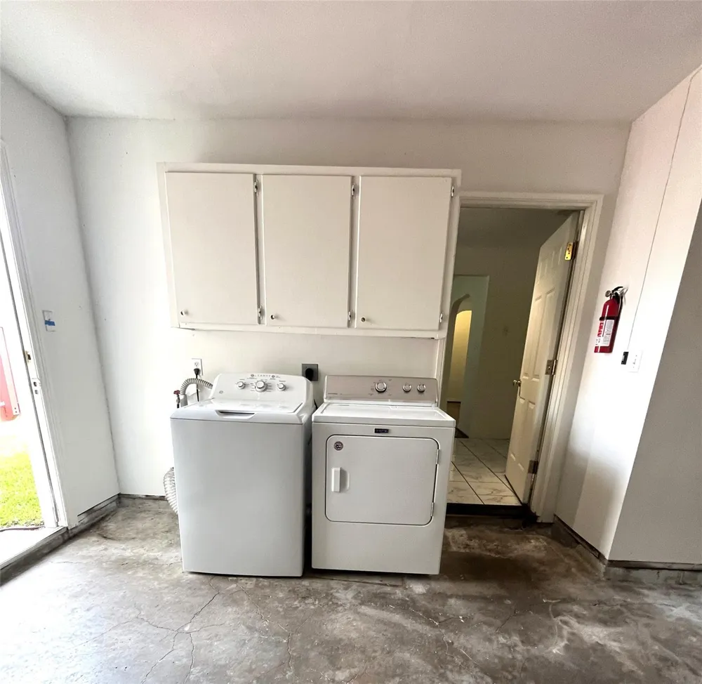 8625 Dunlap Street Houston, TX 77074