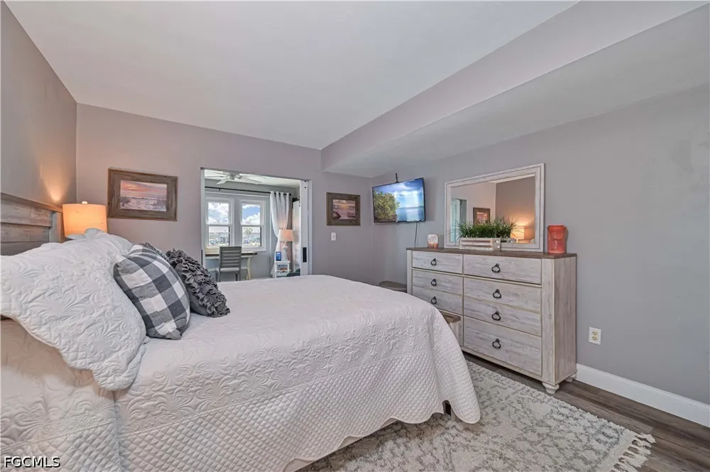SE 17th Place #105 Cape Coral, FL 33904