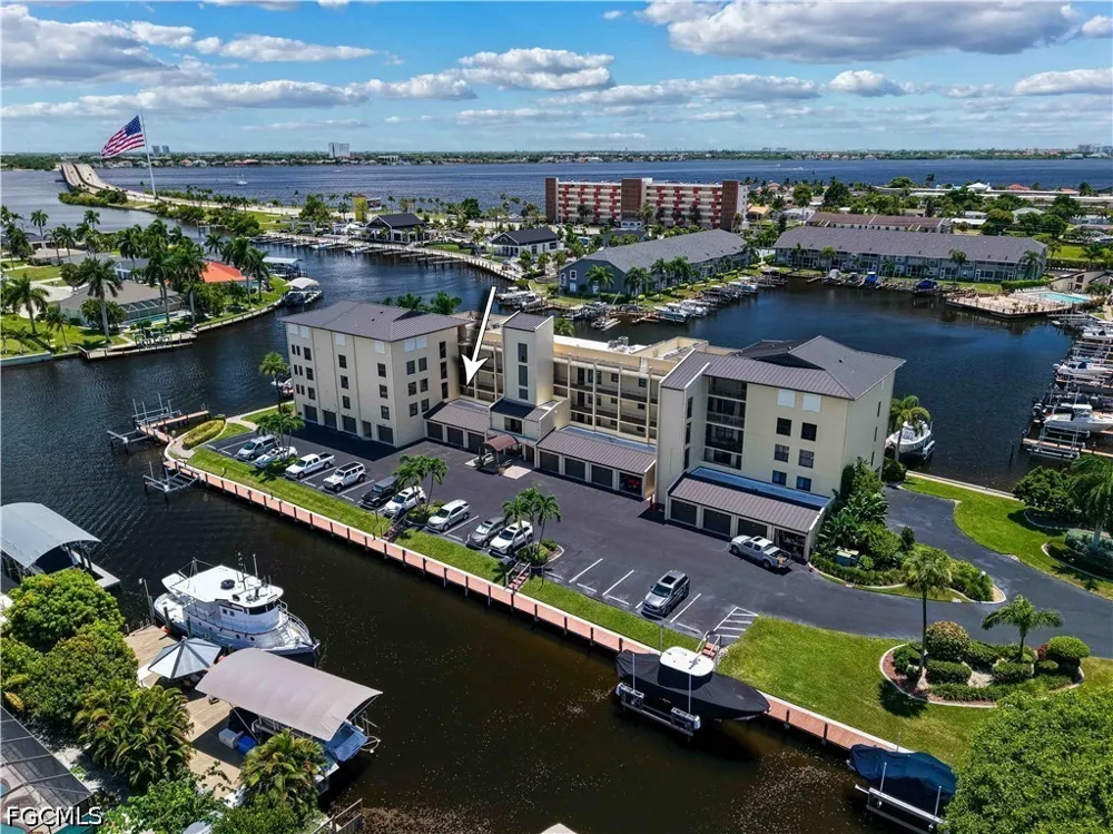 SE 17th Place #105 Cape Coral, FL 33904