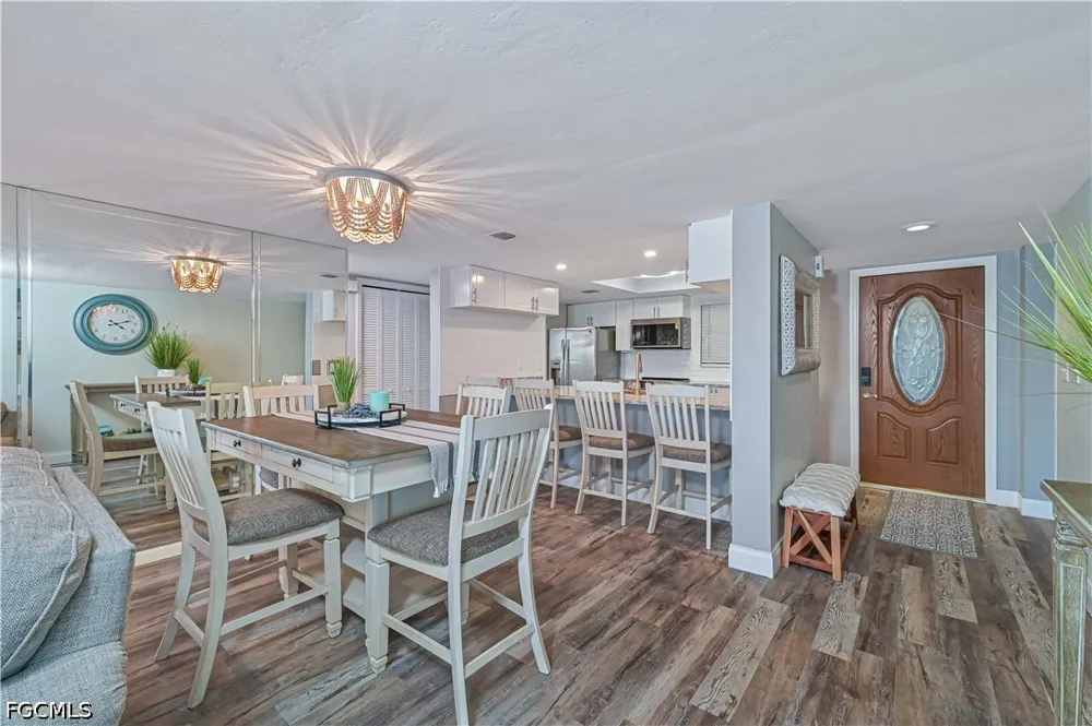 SE 17th Place #105 Cape Coral, FL 33904