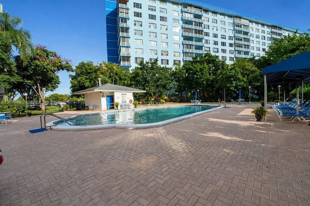 3850 Washington St #314 Hollywood, FL 33021