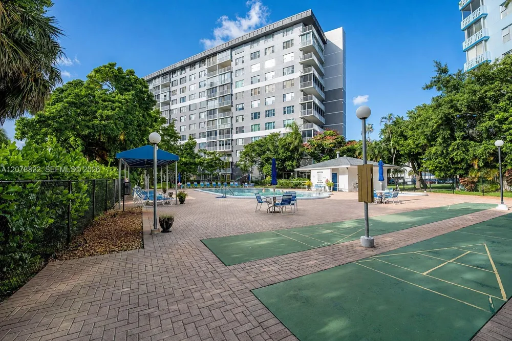 3850 Washington St #314 Hollywood, FL 33021