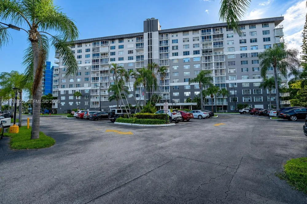 3850 Washington St #314 Hollywood, FL 33021