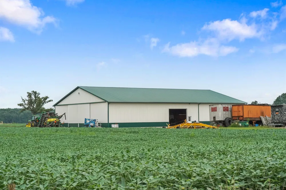 36750 30 Mile Road Lenox Township, MI 48050