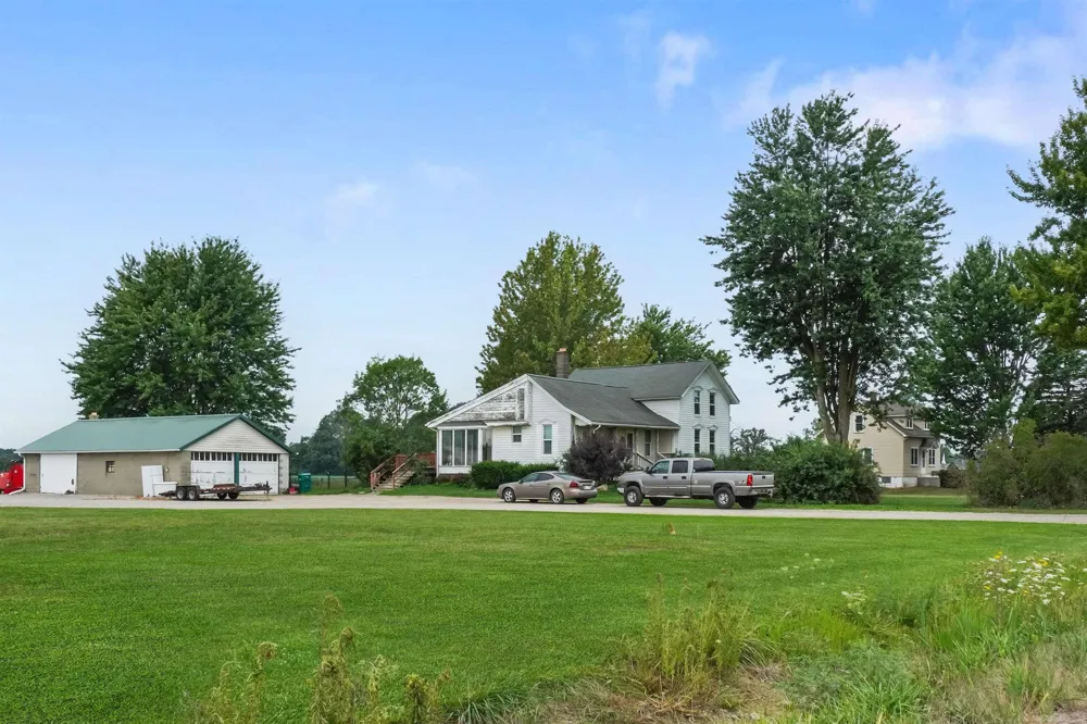 36750 30 Mile Road Lenox Township, MI 48050