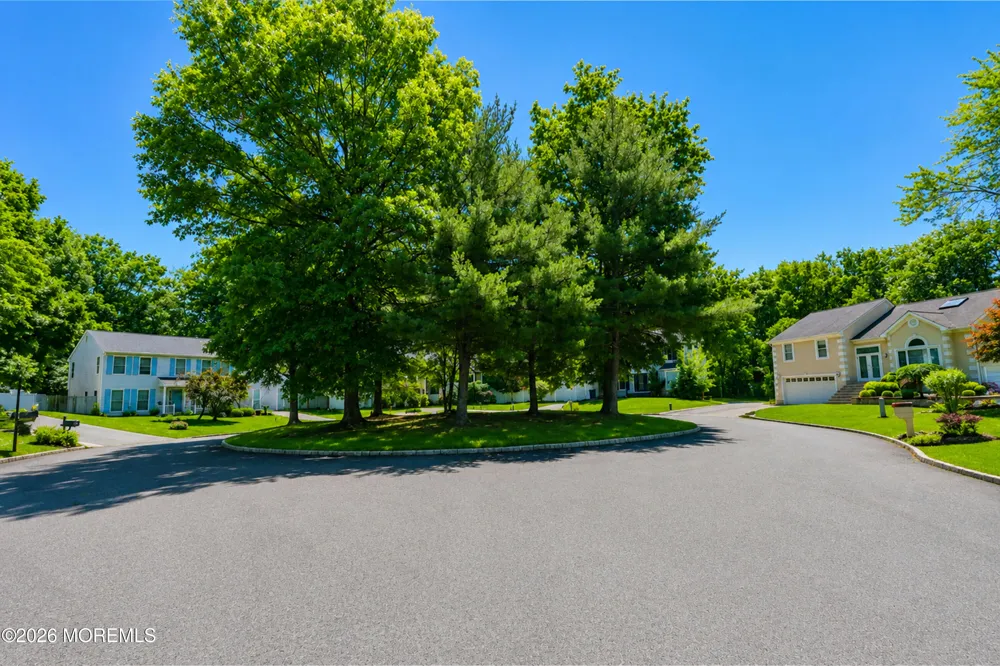 96 Heritage Drive Howell, NJ 07731