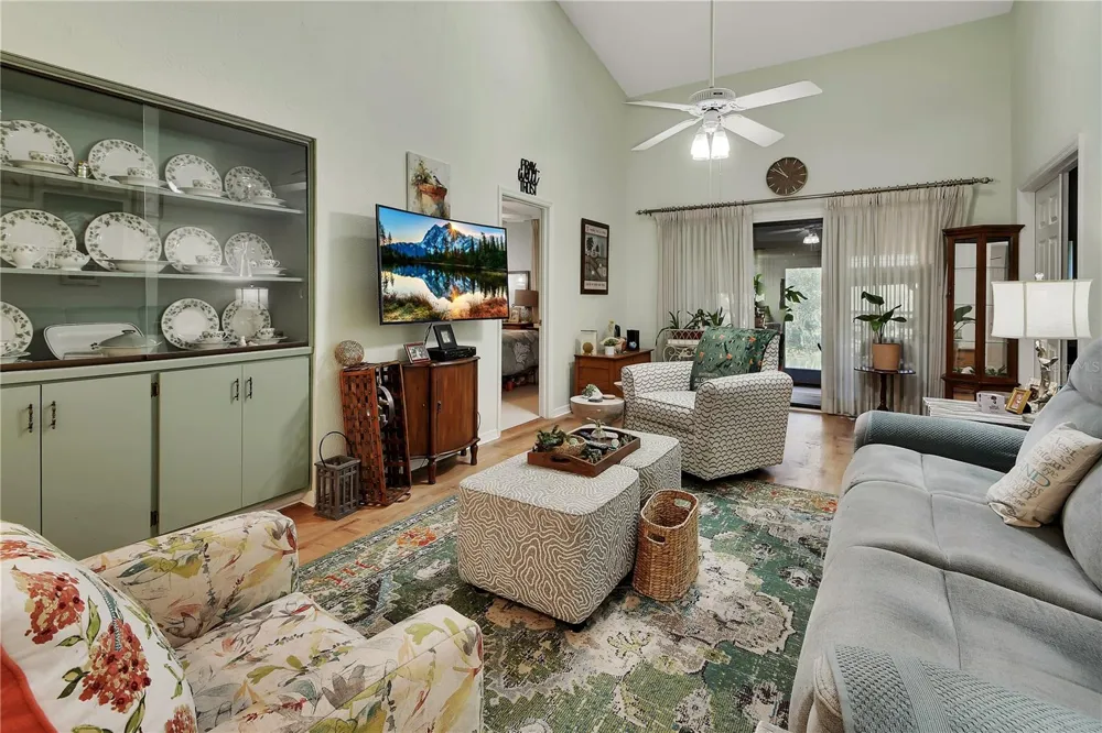 904 VILLAGE GREEN ROAD #3 Deland, FL 32720