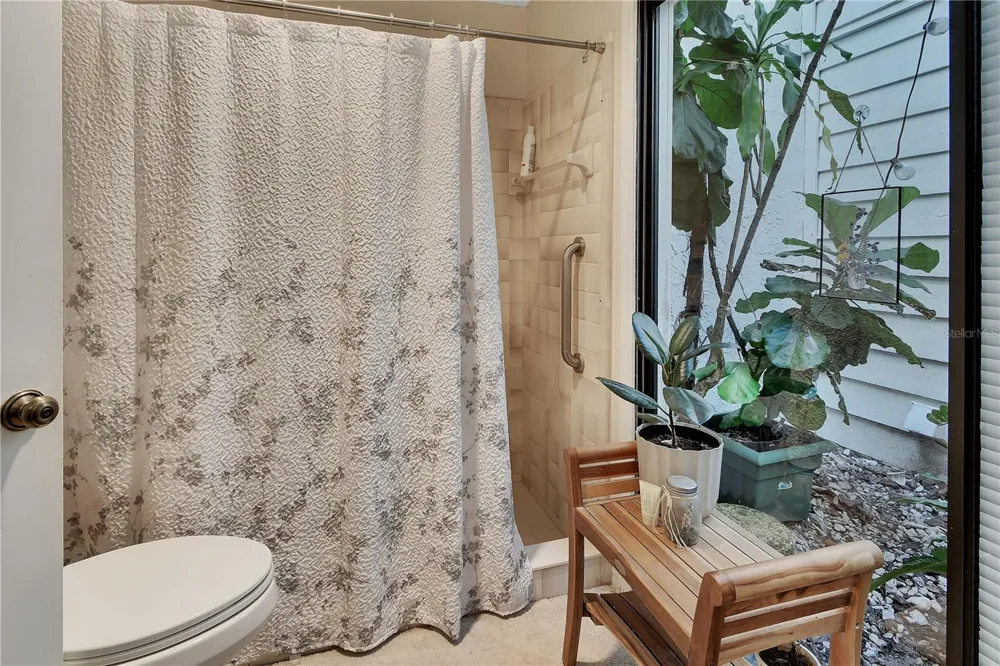 904 VILLAGE GREEN ROAD #3 Deland, FL 32720