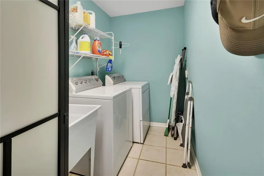 904 VILLAGE GREEN ROAD #3 Deland, FL 32720