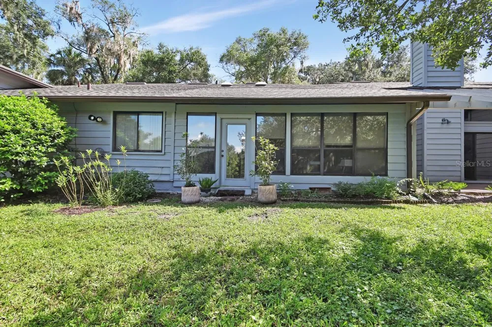 904 VILLAGE GREEN ROAD #3 Deland, FL 32720