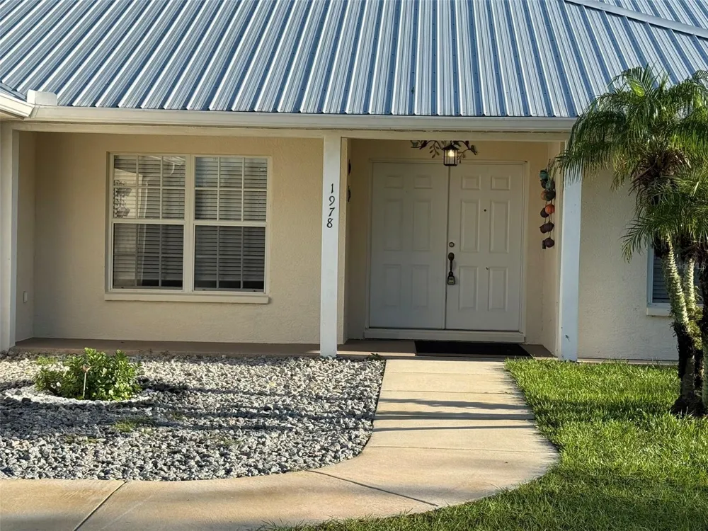 1978 WOOTEN ROAD Dover, FL 33527