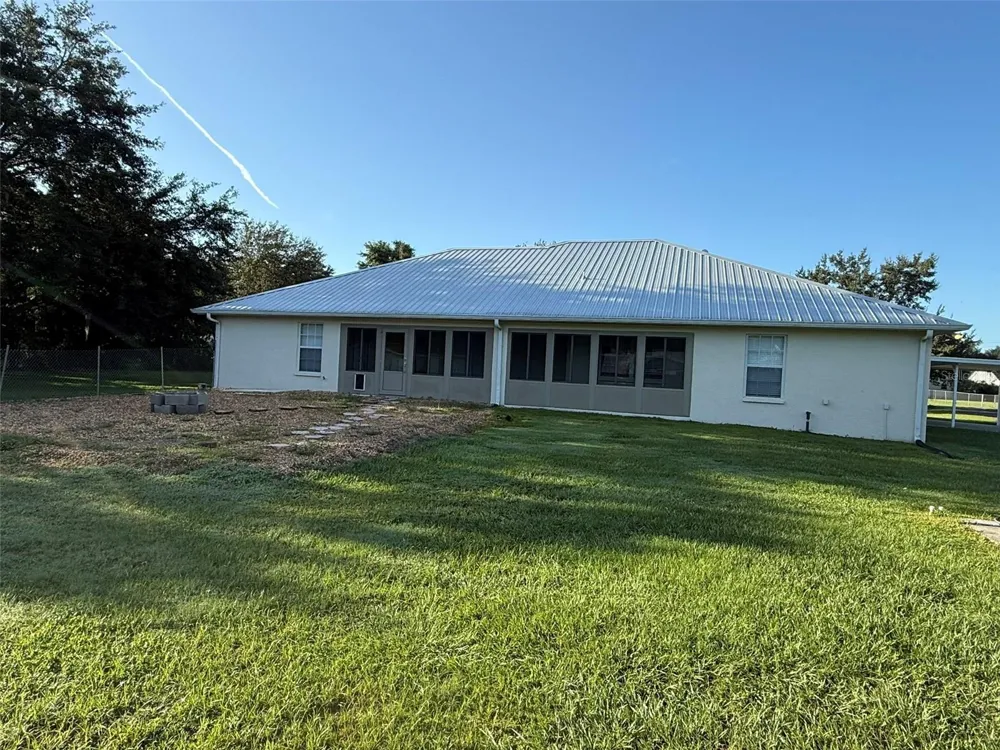 1978 WOOTEN ROAD Dover, FL 33527