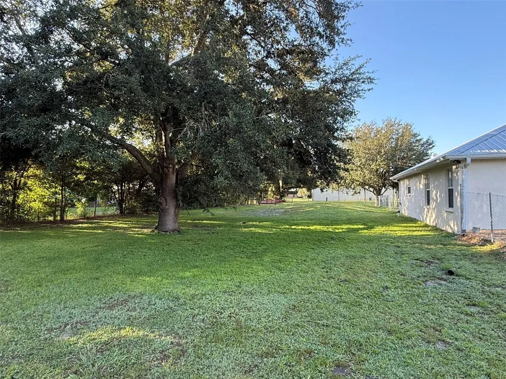 1978 WOOTEN ROAD Dover, FL 33527