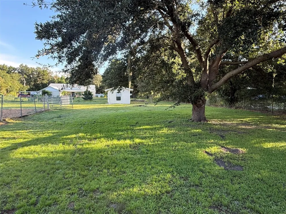 1978 WOOTEN ROAD Dover, FL 33527