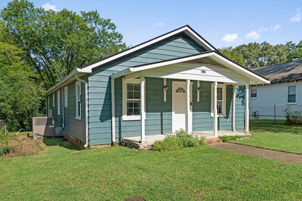1825 Clemmer St NE Cleveland, TN 37311