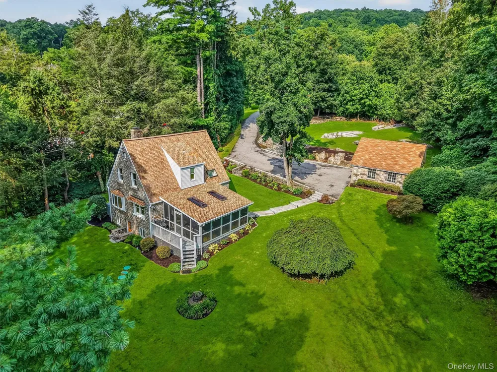 811 Farmers Mills Road Carmel, NY 10512
