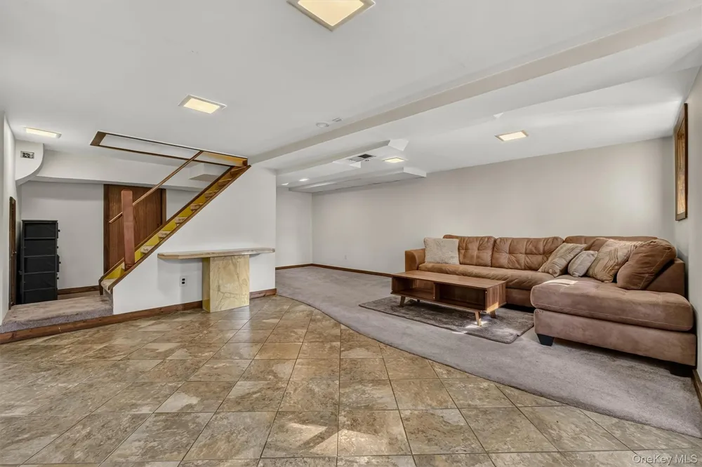 811 Farmers Mills Road Carmel, NY 10512