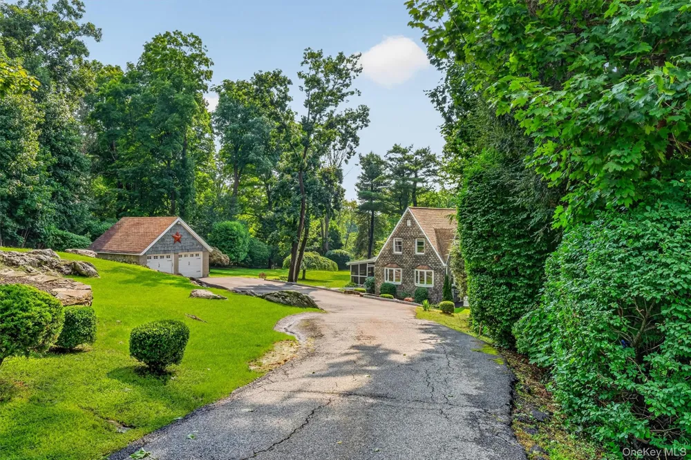 811 Farmers Mills Road Carmel, NY 10512