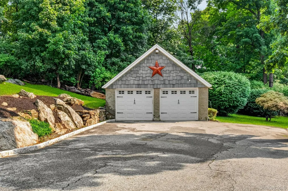 811 Farmers Mills Road Carmel, NY 10512