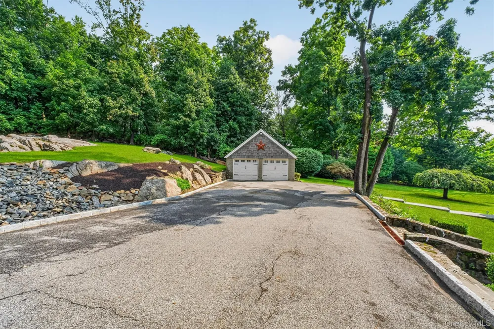 811 Farmers Mills Road Carmel, NY 10512