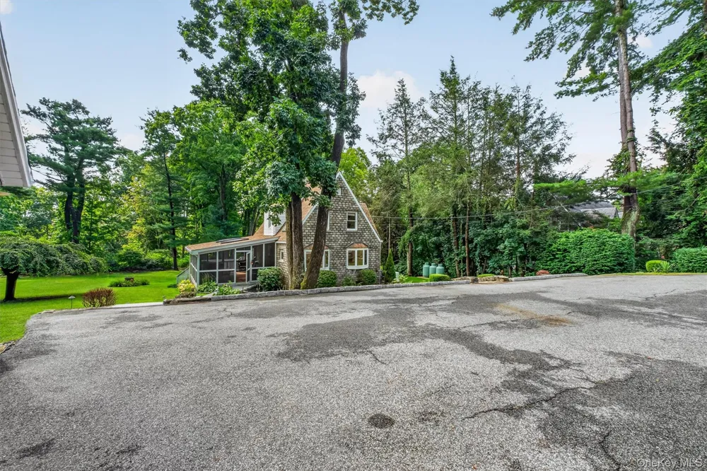811 Farmers Mills Road Carmel, NY 10512