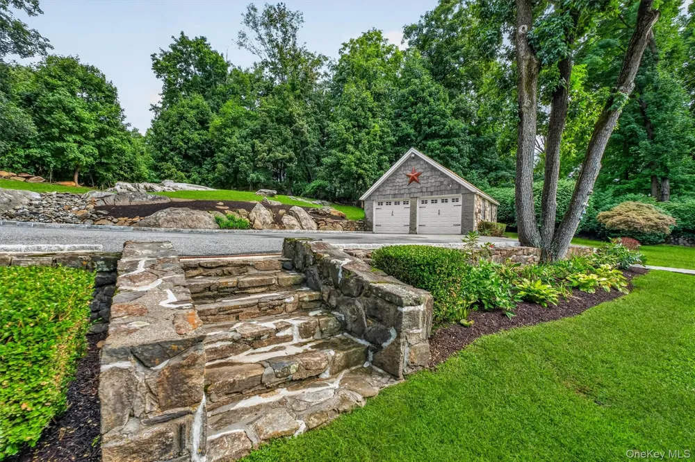 811 Farmers Mills Road Carmel, NY 10512