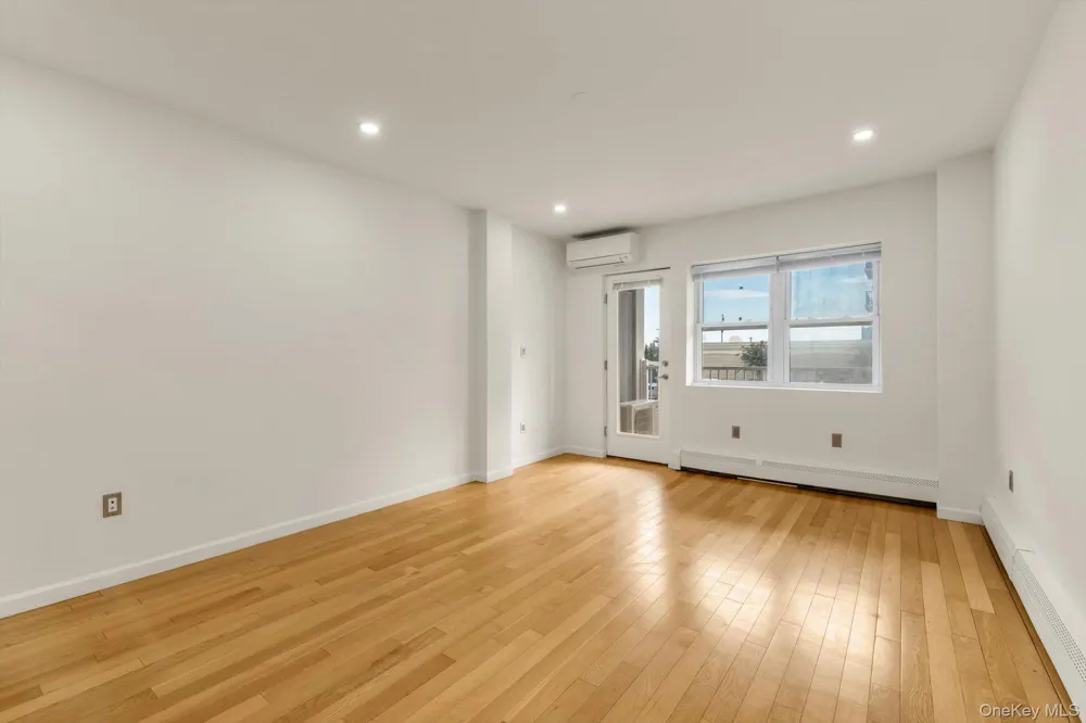 251 W Broadway #210 Long Beach, NY 11561