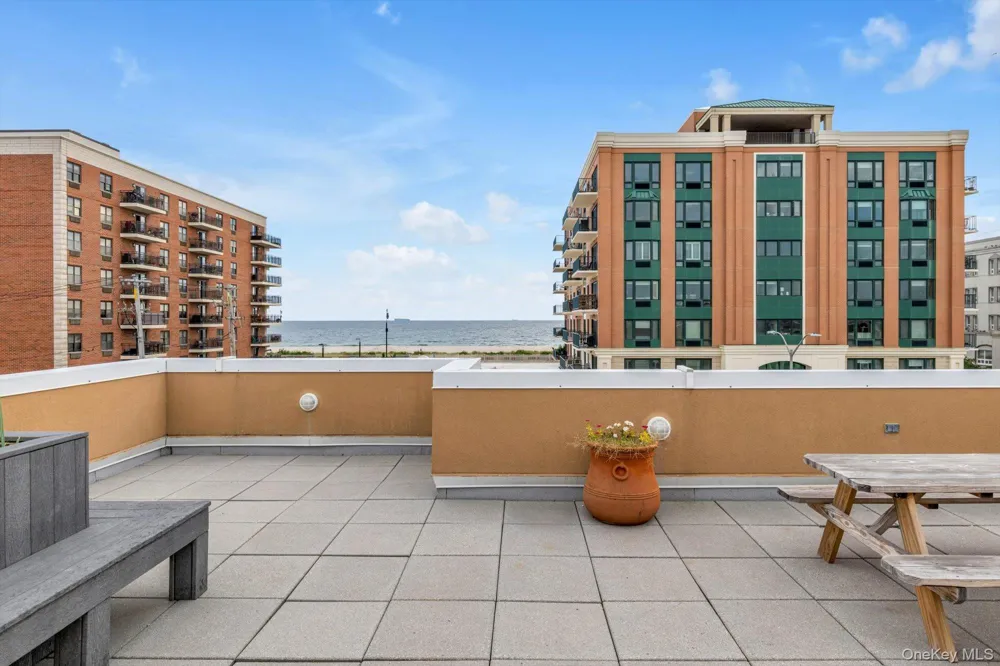 251 W Broadway #210 Long Beach, NY 11561