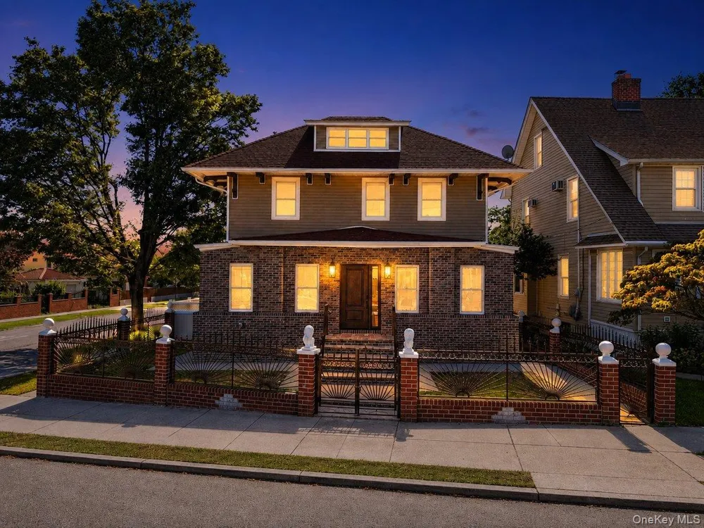 90-28 212th Street Queens Village, NY 11428