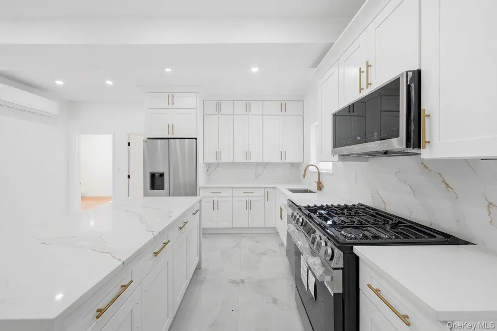 90-28 212th Street Queens Village, NY 11428