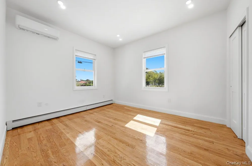 90-28 212th Street Queens Village, NY 11428