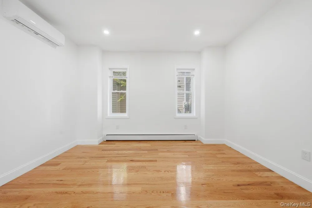 90-28 212th Street Queens Village, NY 11428