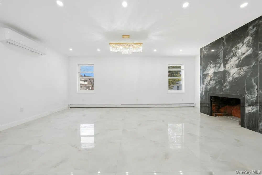 90-28 212th Street Queens Village, NY 11428