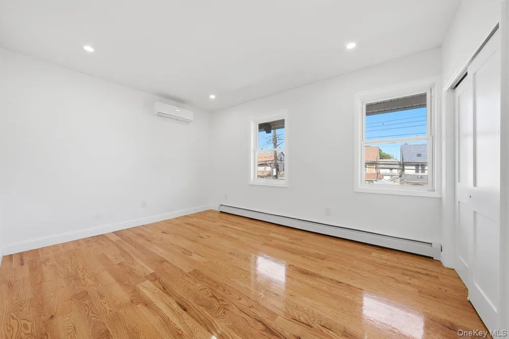 90-28 212th Street Queens Village, NY 11428