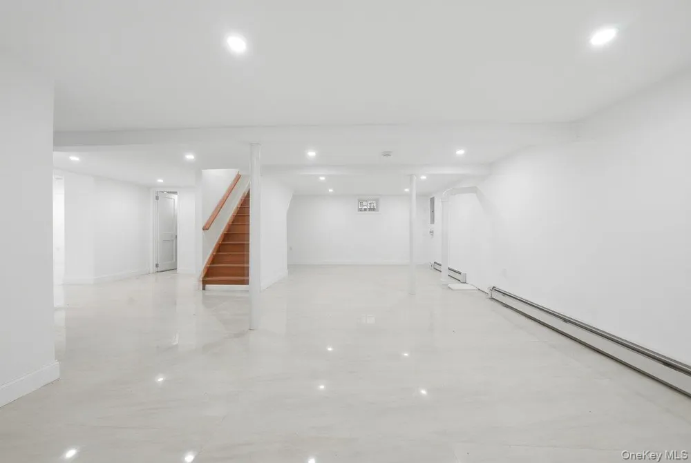 90-28 212th Street Queens Village, NY 11428