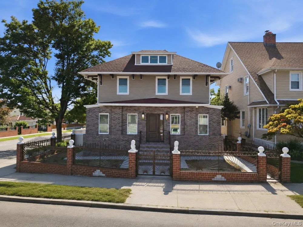 90-28 212th Street Queens Village, NY 11428