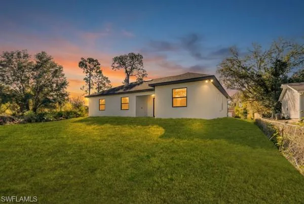 2910 9th Street W Lehigh Acres, FL 33971