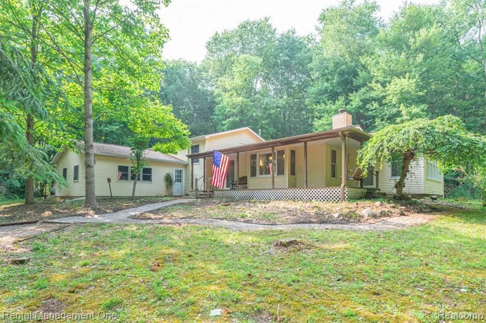 7870 Chamberlin Road Webster Township, MI 48130