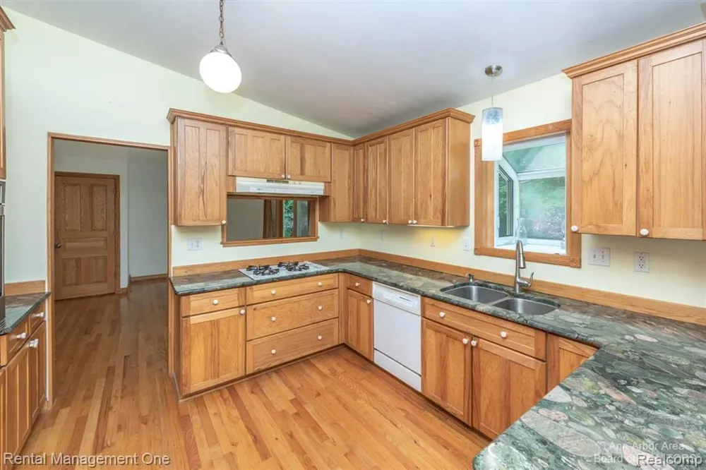 7870 Chamberlin Road Webster Township, MI 48130