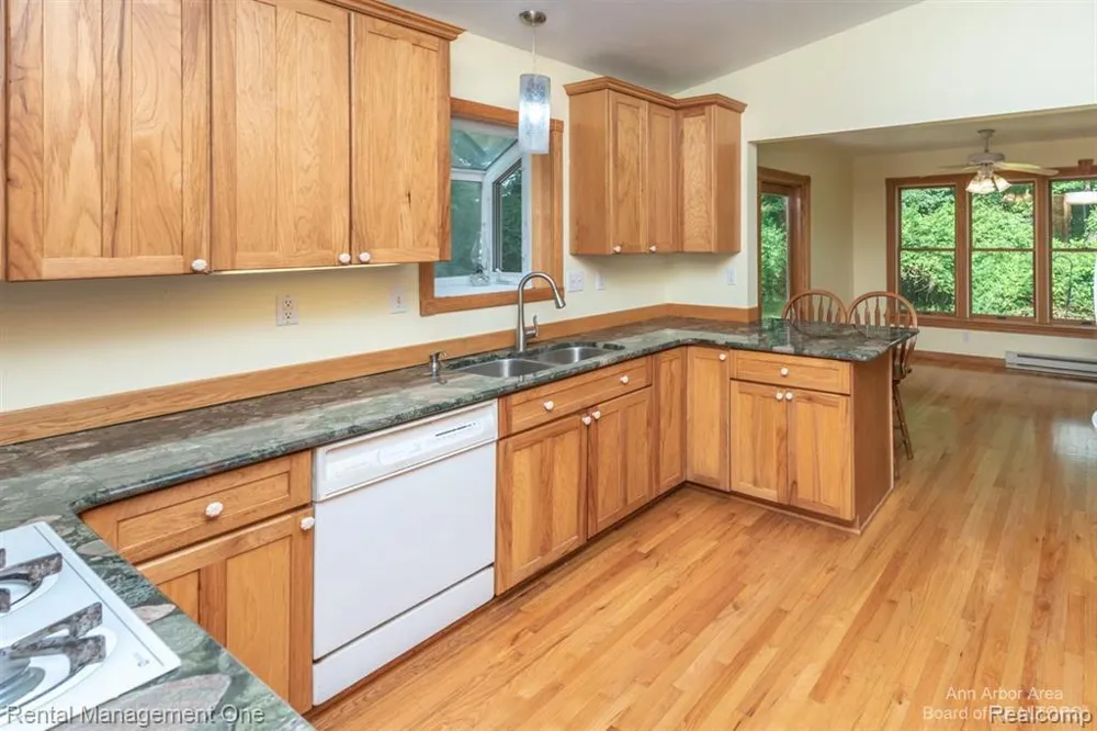 7870 Chamberlin Road Webster Township, MI 48130