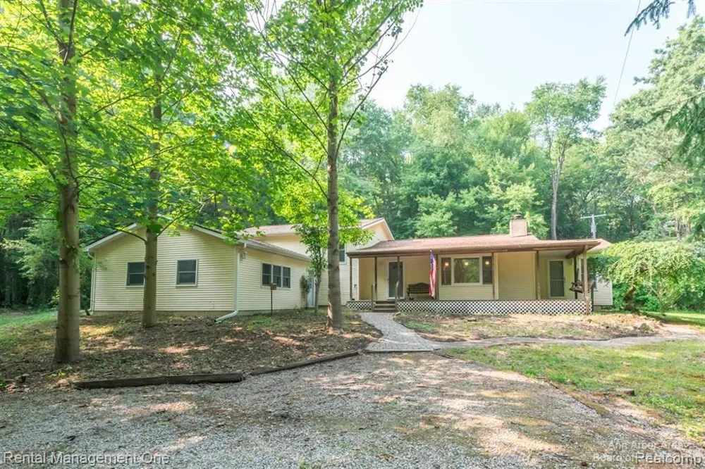 7870 Chamberlin Road Webster Township, MI 48130
