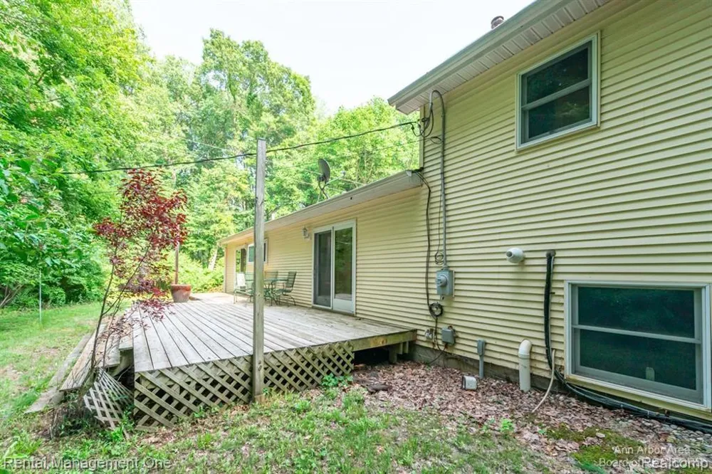 7870 Chamberlin Road Webster Township, MI 48130
