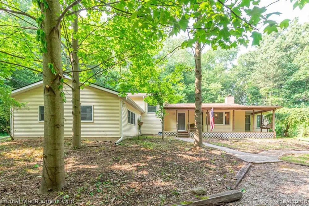 7870 Chamberlin Road Webster Township, MI 48130