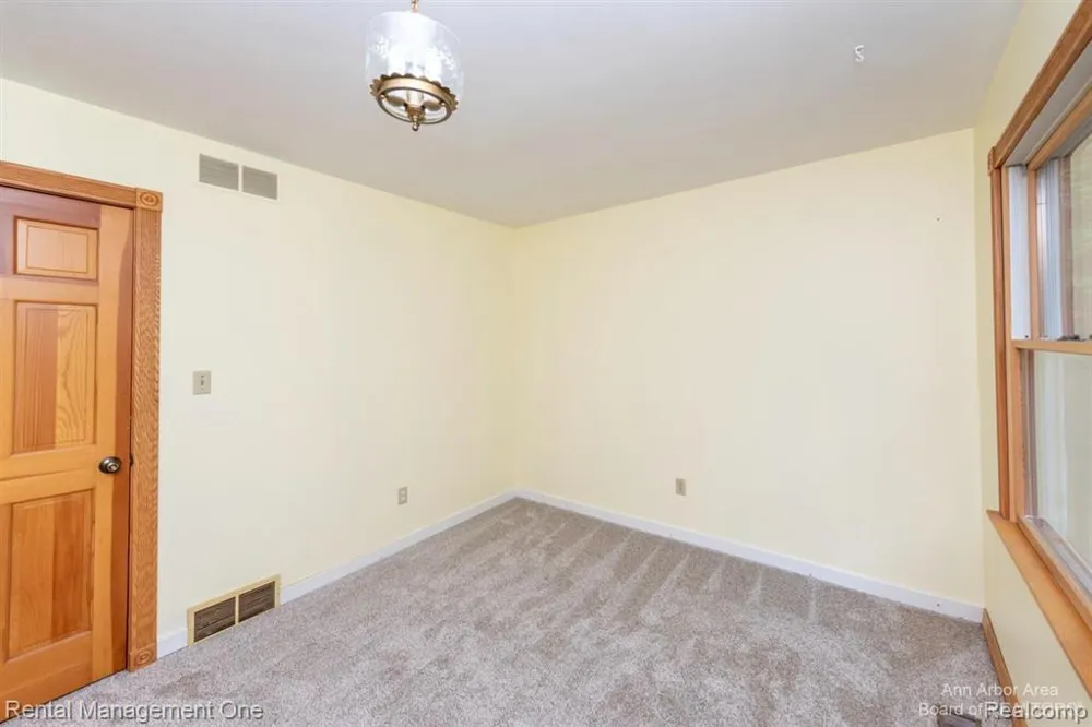 7870 Chamberlin Road Webster Township, MI 48130